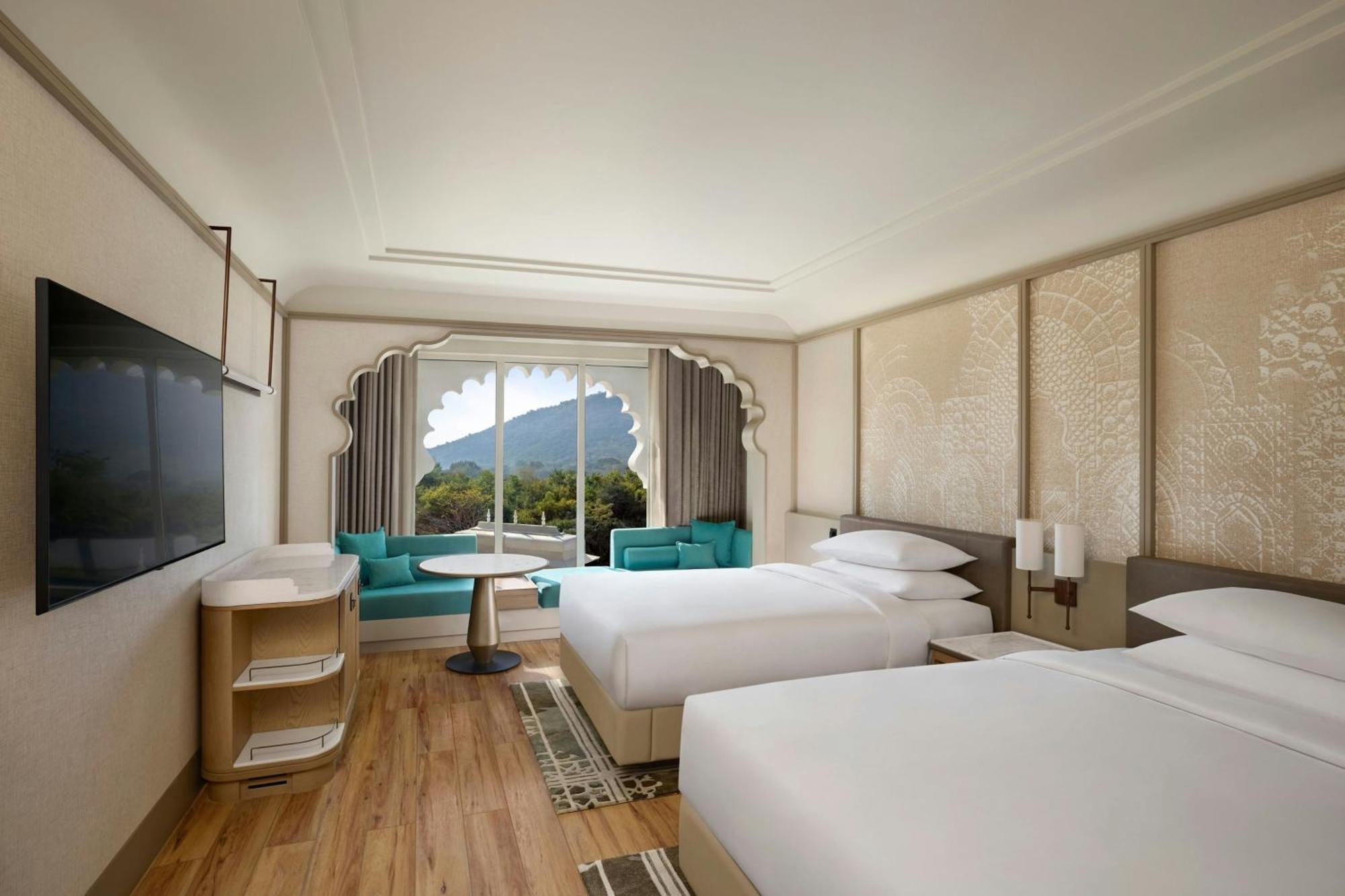 Udaipur Marriott Hotel Exterior photo