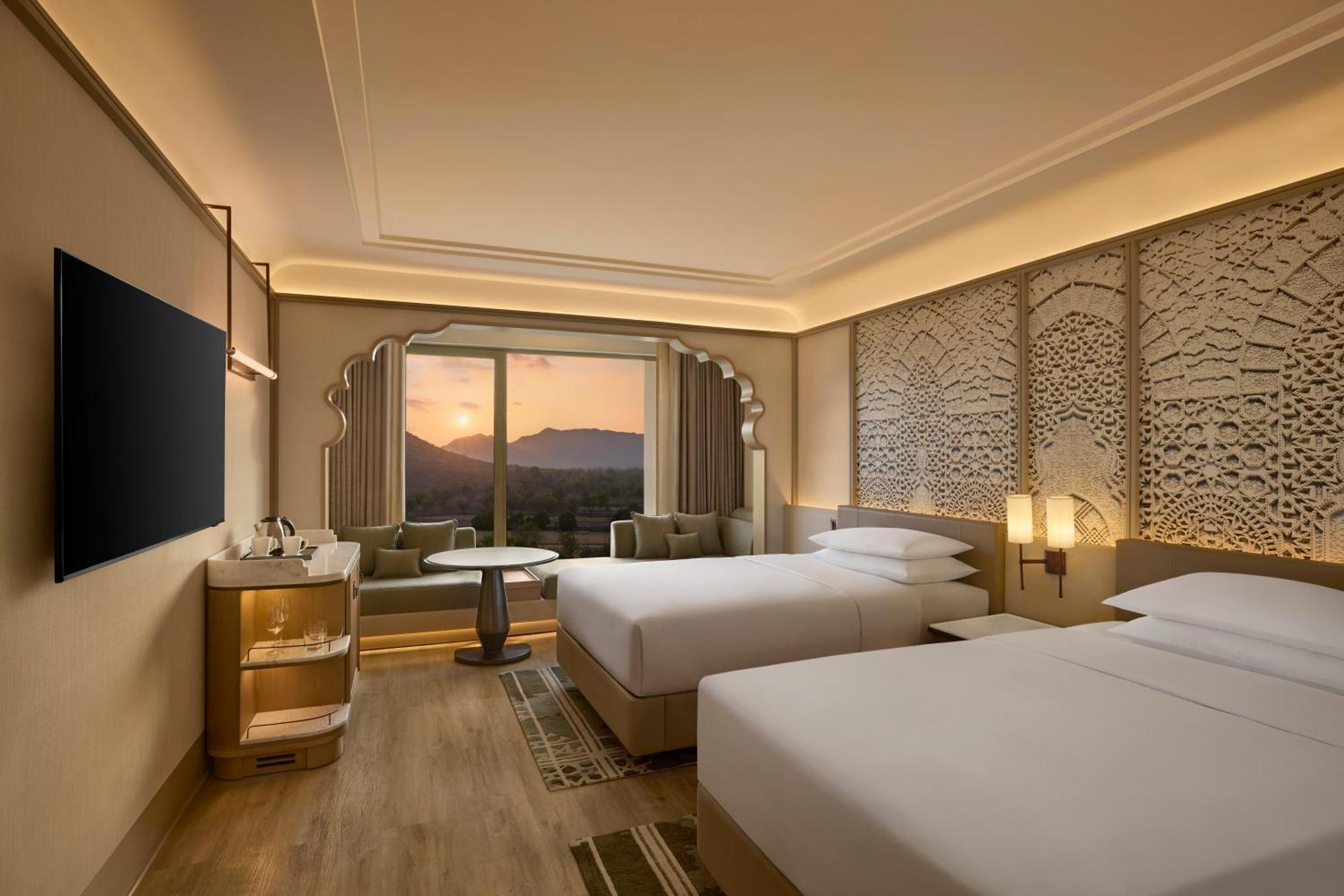 Udaipur Marriott Hotel Exterior photo